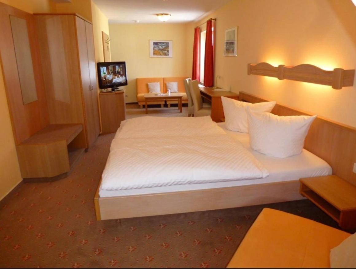Hotel Gasthof Baeren Weingarten  Kültér fotó